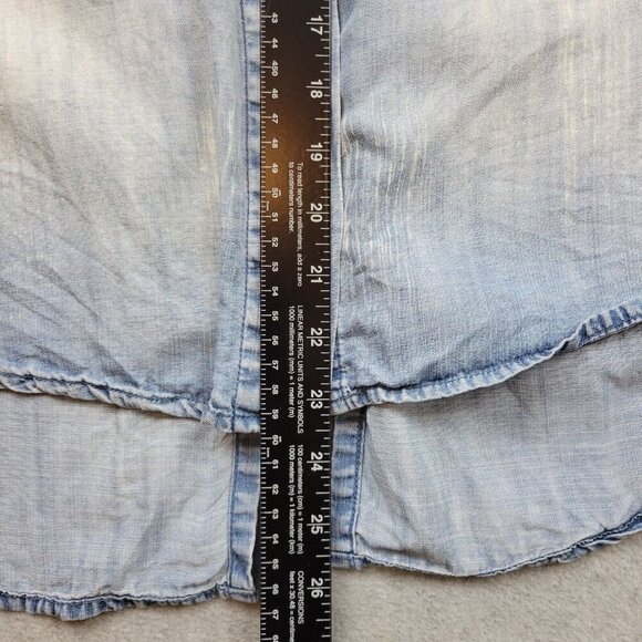 Cloth & Stone Shirt Womens‎ XS Faded Blue Denim Shirttail Button Down Bleached - Picture 6 of 9